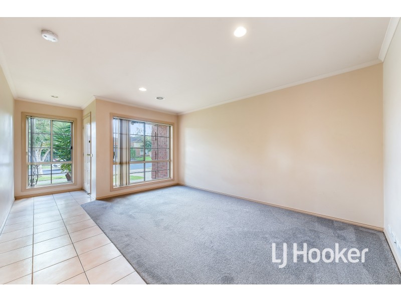 25 Catherine Place, Pakenham VIC 3810