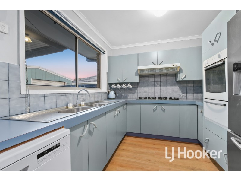 1 Bluegrass Crescent, Pakenham VIC 3810