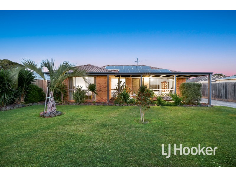 1 Bluegrass Crescent, Pakenham VIC 3810