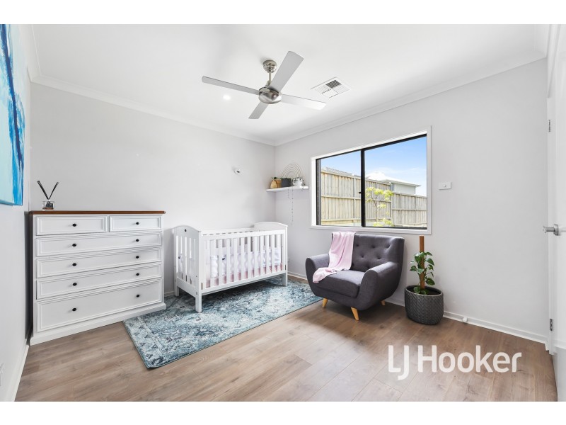 20 Summerhill Drive, Pakenham VIC 3810