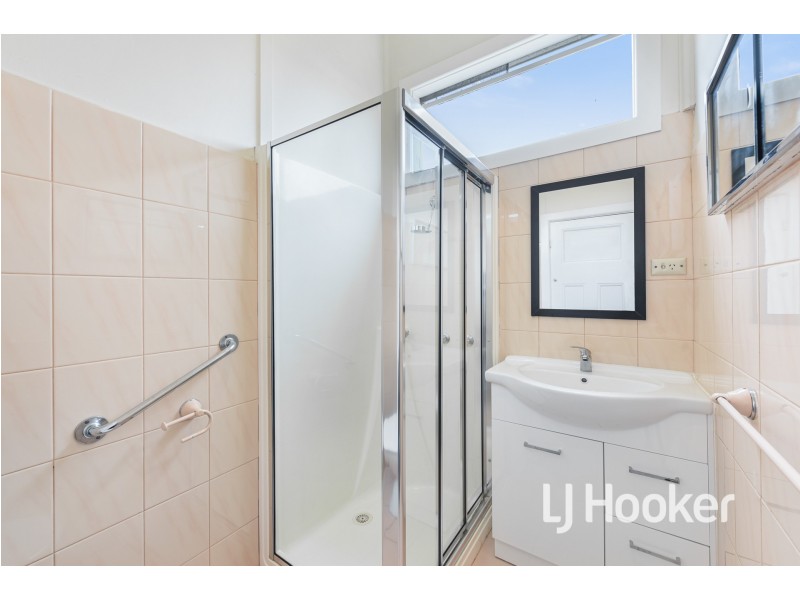 1/376 Rossiter Road, Koo Wee Rup VIC 3981