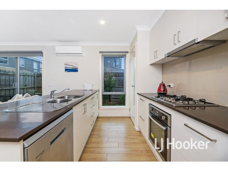 6 Nemo Street, Pakenham VIC 3810