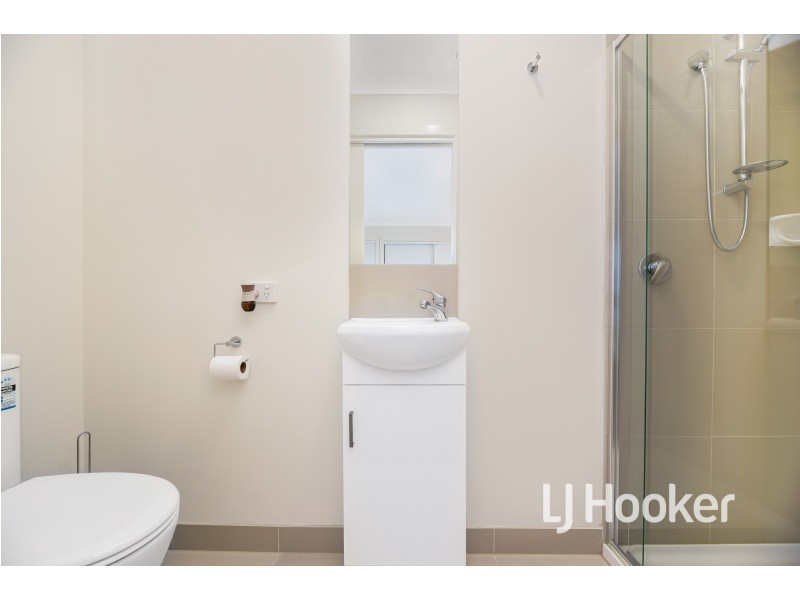 6 Nemo Street, Pakenham VIC 3810