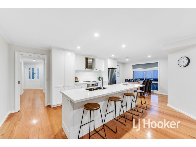 7 Dudley Mews, Pakenham VIC 3810