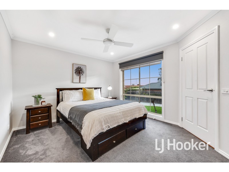 7 Dudley Mews, Pakenham VIC 3810
