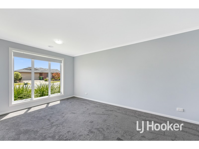 12 Olivia Court, Pakenham VIC 3810