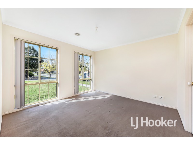 12 Gillian Place, Pakenham VIC 3810