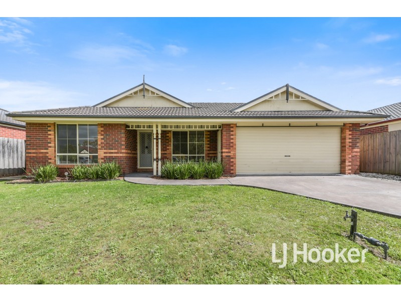 6 Gilmore Street, Pakenham VIC 3810