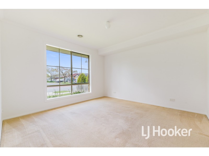 6 Gilmore Street, Pakenham VIC 3810