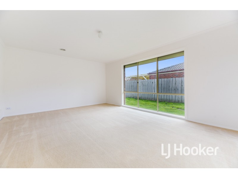 6 Gilmore Street, Pakenham VIC 3810