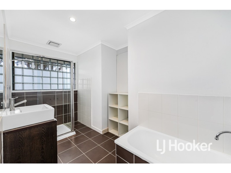 40 Gardenia Street, Pakenham VIC 3810