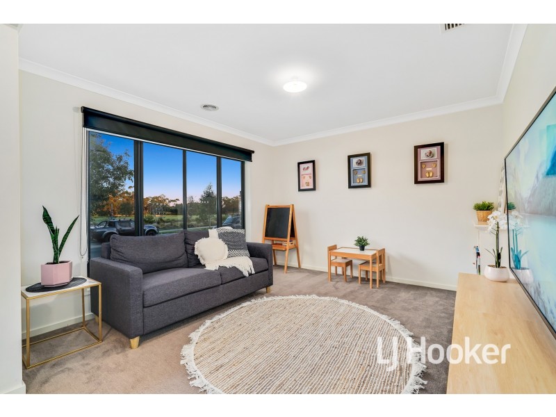 19 Vantage Drive, Pakenham VIC 3810