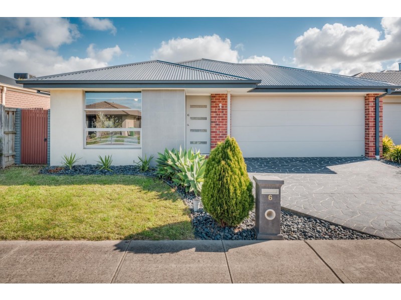 6 Ravensdale Avenue, Officer VIC 3809