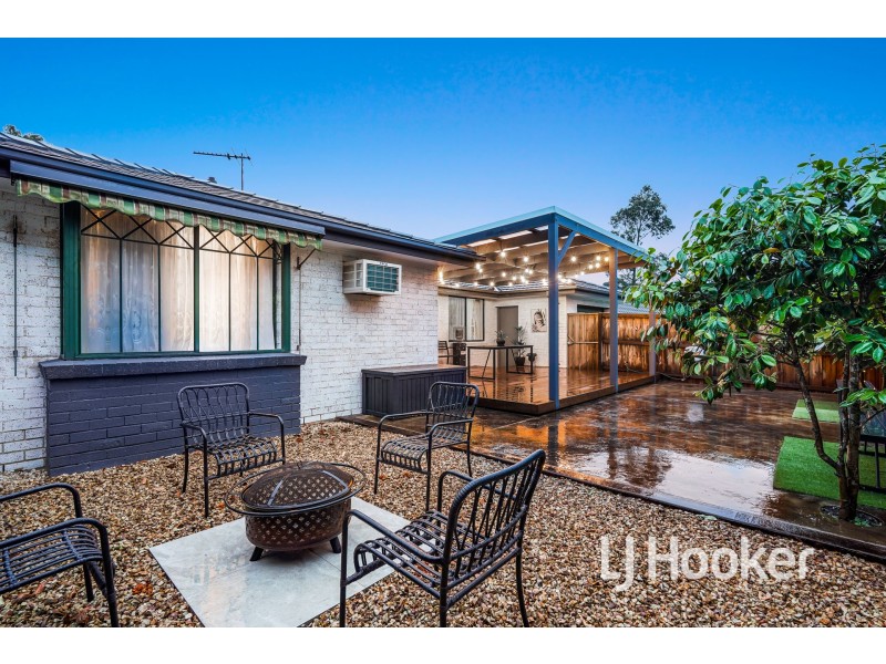 7 Rae Court, Pakenham VIC 3810