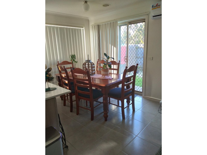 15 Shakespeare Court, Drouin VIC 3818