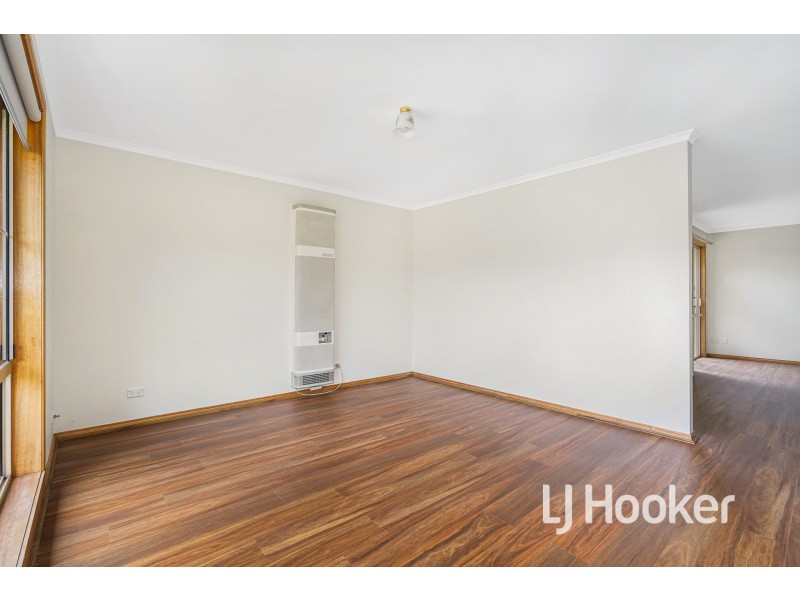 6 Capri Court, Pakenham VIC 3810