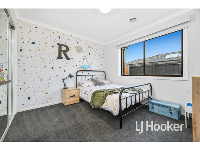 21 Camelia Drive, Bunyip VIC 3815