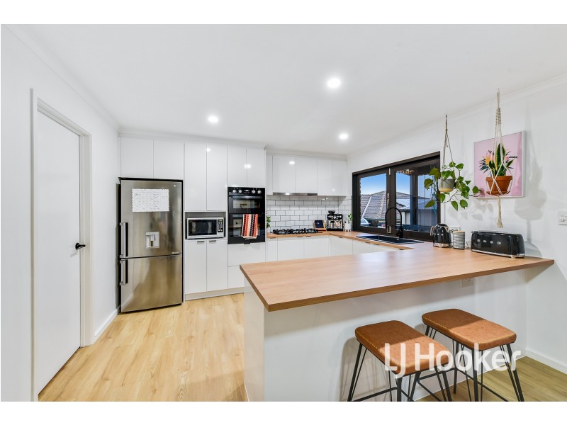 14 Nathan Court, Pakenham VIC 3810