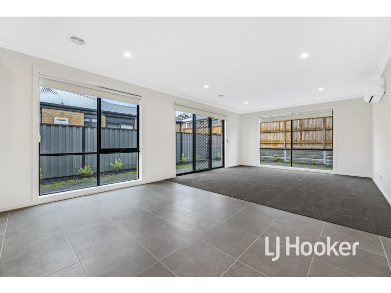 19 Pennine Circuit, Officer VIC 3809