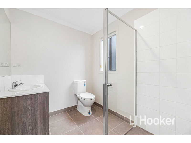 19 Pennine Circuit, Officer VIC 3809