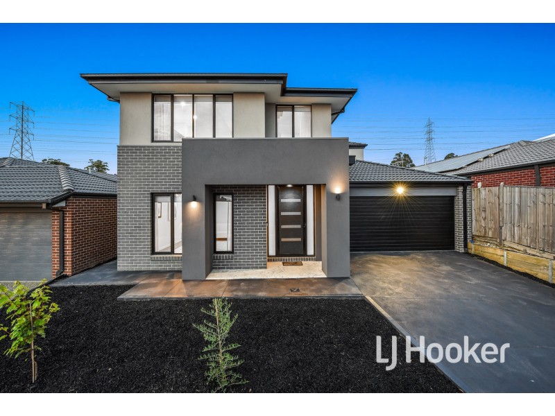 46 Meadowlea Crescent, Pakenham VIC 3810
