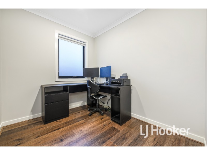 46 Meadowlea Crescent, Pakenham VIC 3810