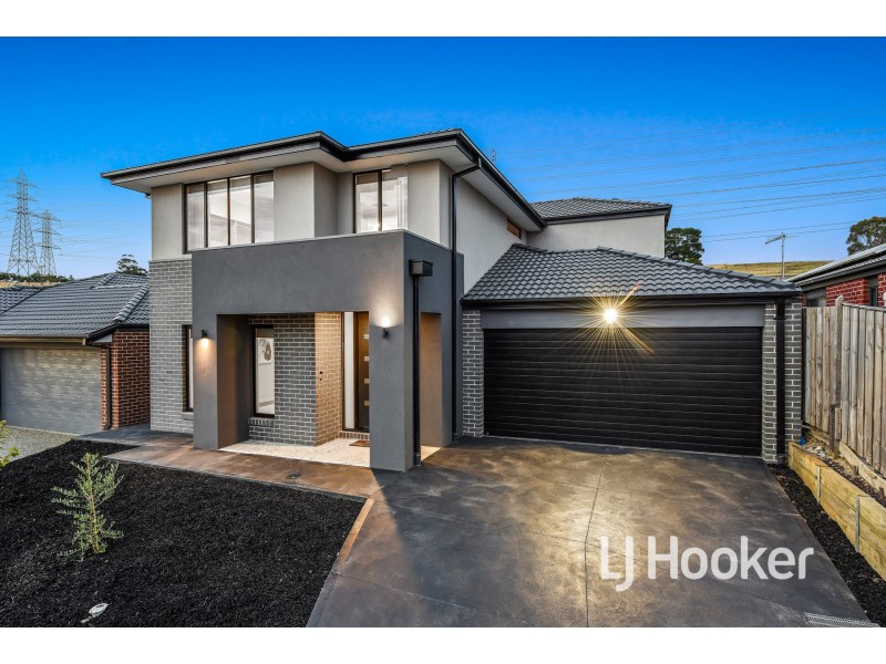 46 Meadowlea Crescent, Pakenham VIC 3810