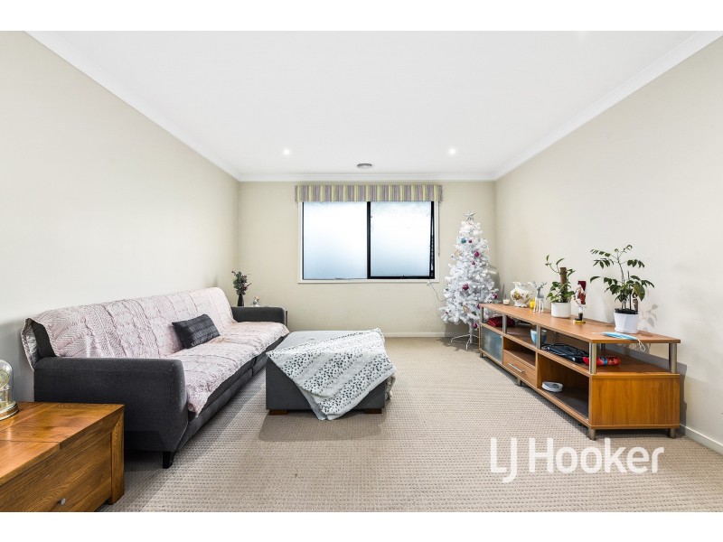 13 Wembley Circuit, Pakenham VIC 3810