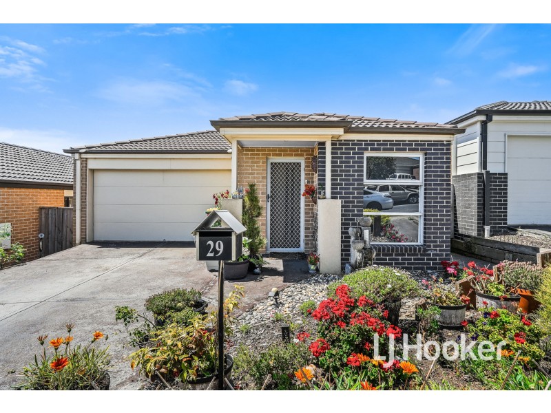 29 Rockford Street, Pakenham VIC 3810