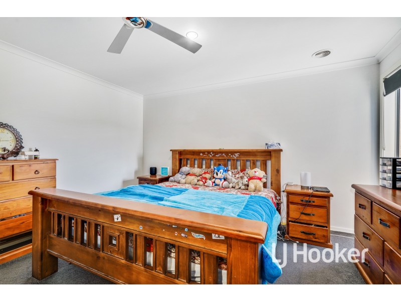 29 Rockford Street, Pakenham VIC 3810