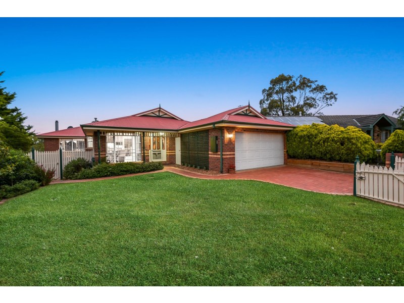 4 Wilma Court, Beaconsfield VIC 3807