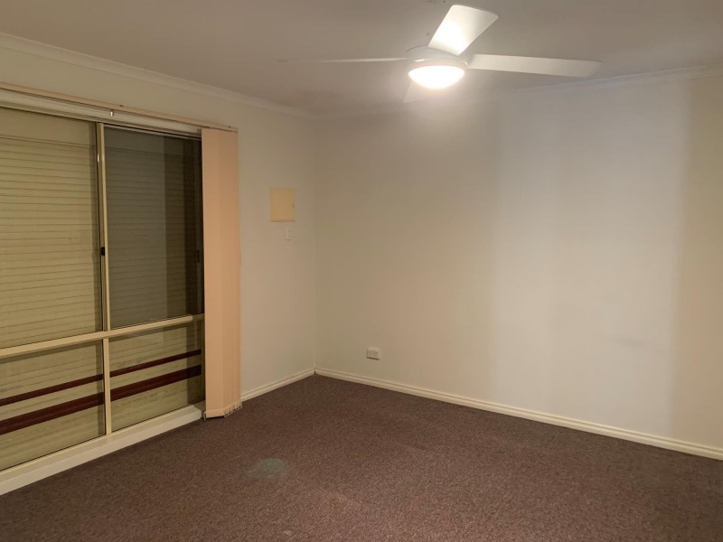 3/9 Henty Street, Pakenham VIC 3810