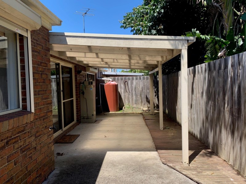 3/9 Henty Street, Pakenham VIC 3810