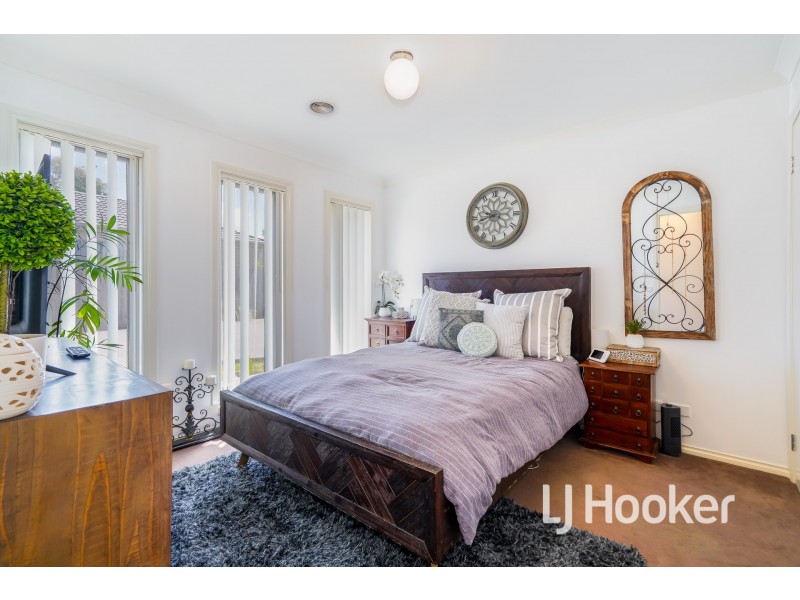 7/34 Sir Thomas Drive, Pakenham VIC 3810