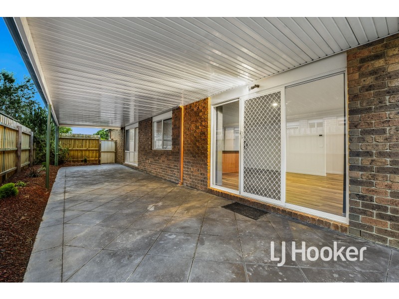 2 Gillian Place, Pakenham VIC 3810