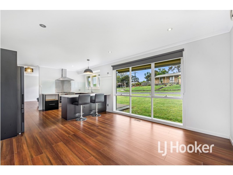 40 Gardenia Street, Pakenham VIC 3810