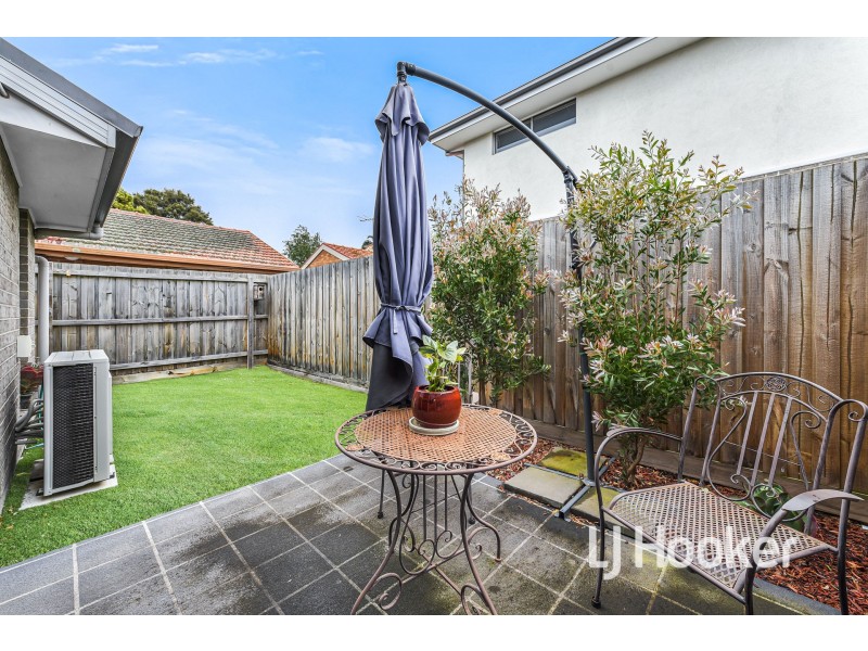 8 Nemo Street, Pakenham VIC 3810