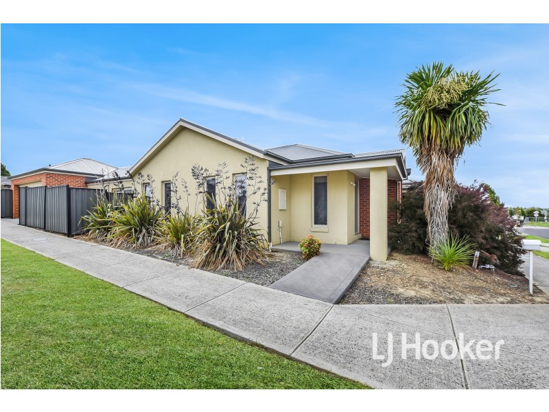 19 Havana Parade, Pakenham VIC 3810
