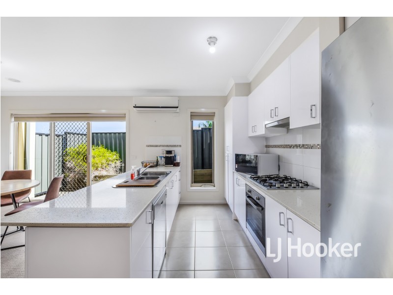 19 Havana Parade, Pakenham VIC 3810