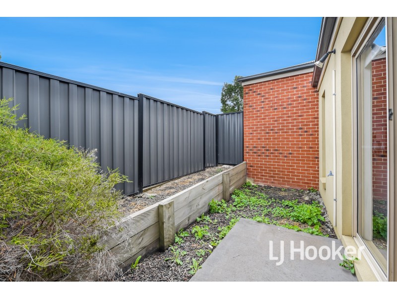 19 Havana Parade, Pakenham VIC 3810