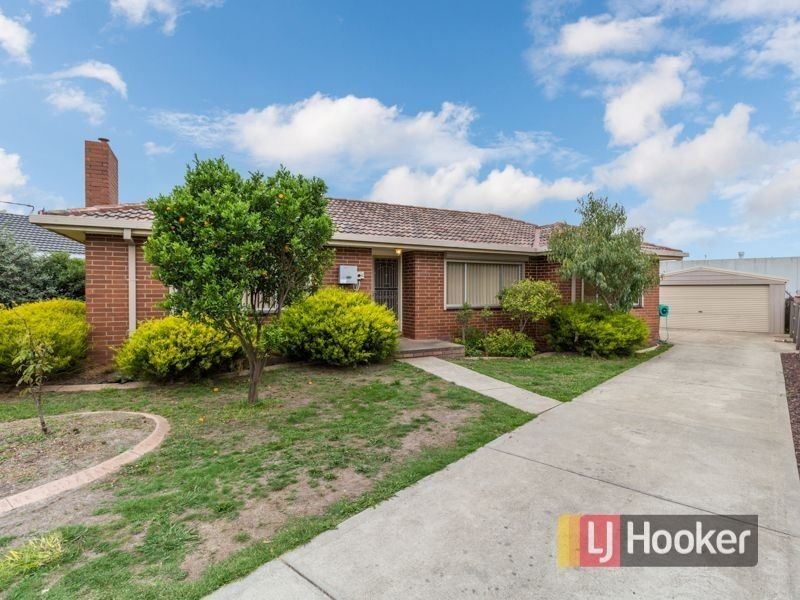 10 Charles Street, Pakenham VIC 3810