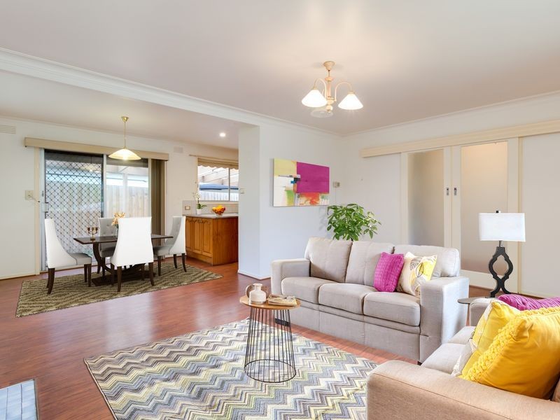 10 Charles Street, Pakenham VIC 3810