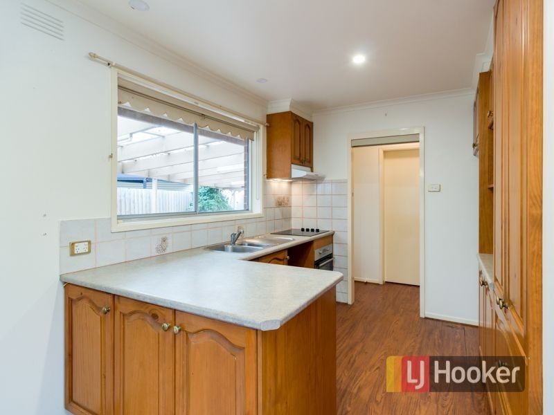 10 Charles Street, Pakenham VIC 3810
