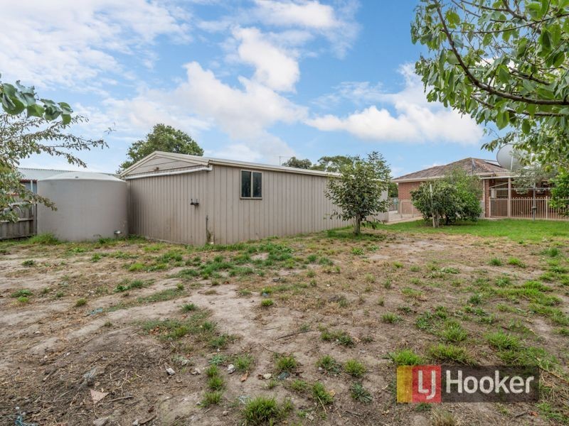 10 Charles Street, Pakenham VIC 3810