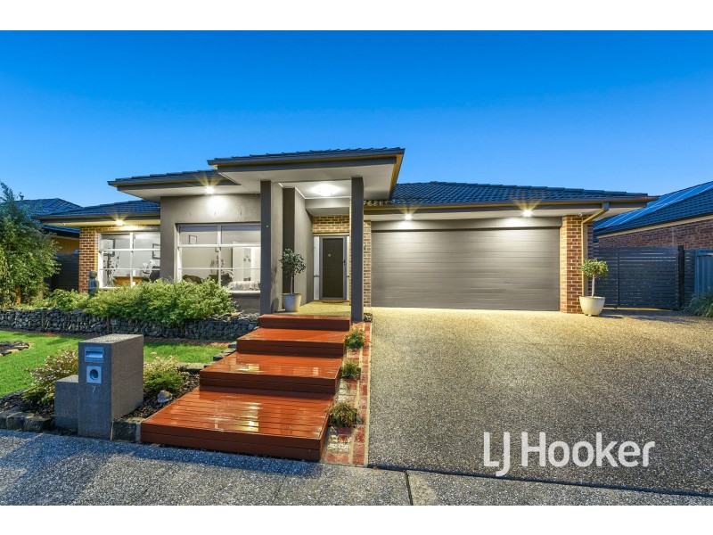 7 Ibis Close, Pakenham VIC 3810