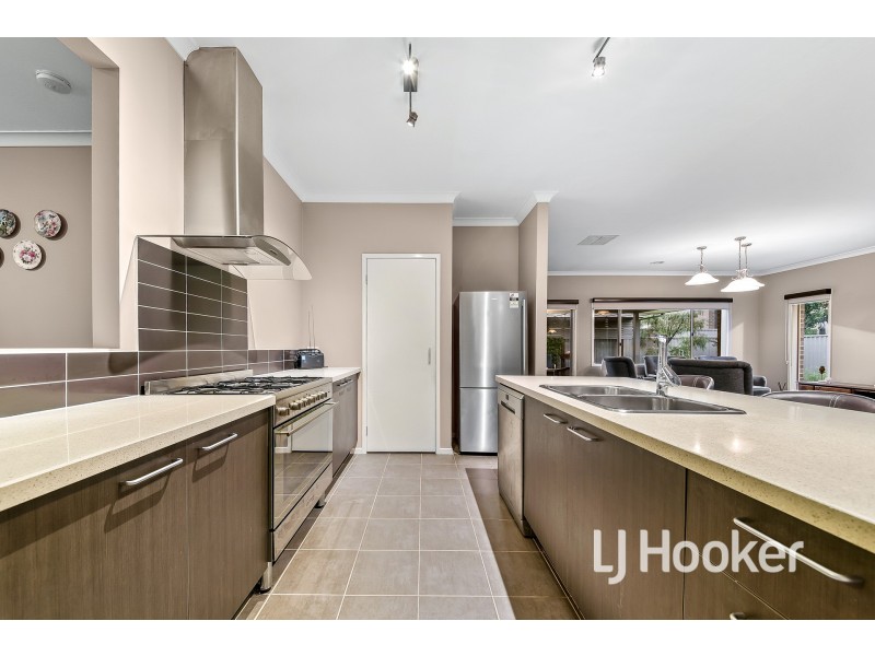 7 Ibis Close, Pakenham VIC 3810