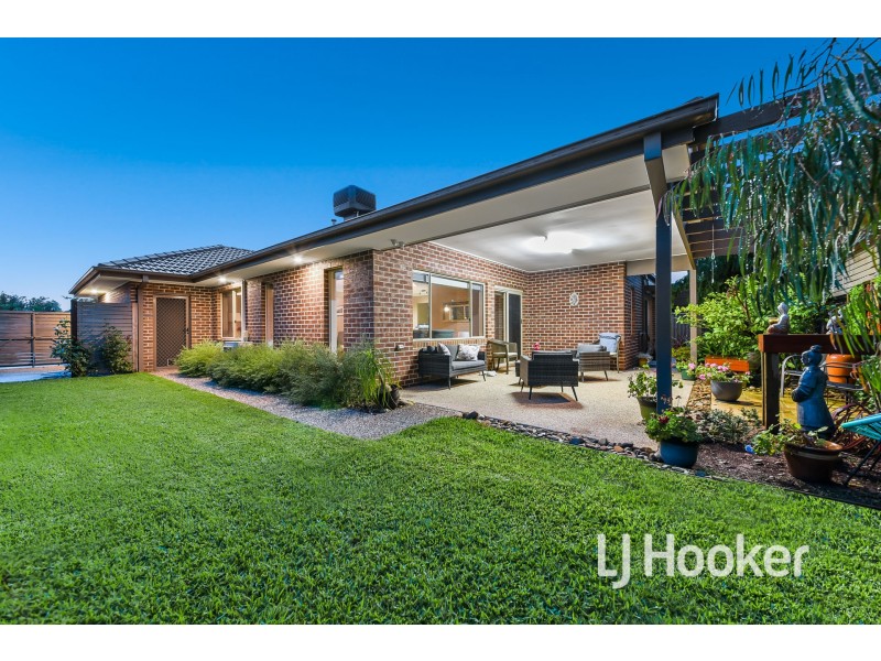 7 Ibis Close, Pakenham VIC 3810