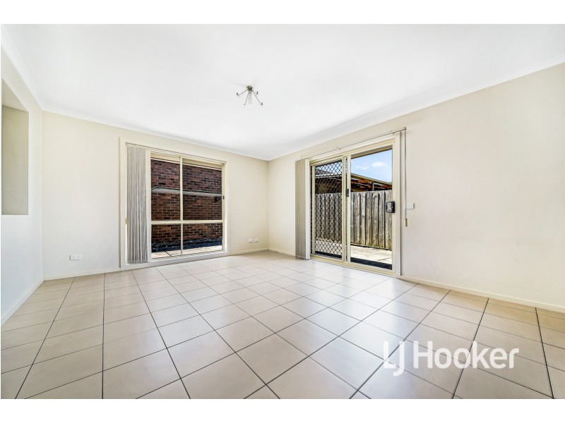 3/49 Princes Highway, Pakenham VIC 3810