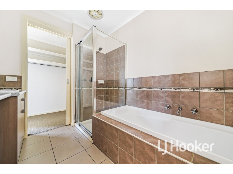 3/49 Princes Highway, Pakenham VIC 3810