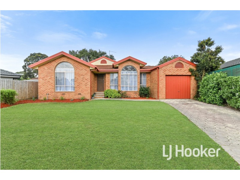 5 Greaves Court, Pakenham VIC 3810